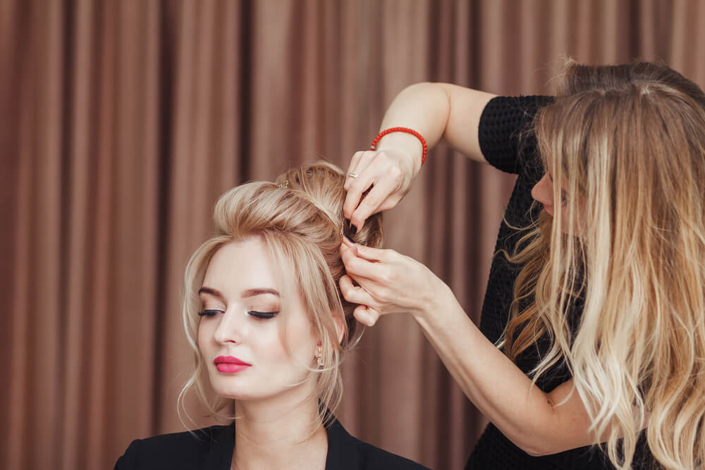 7 Reasons to Get Your Next Beauty Service in a Student Salon